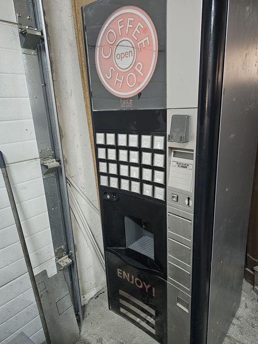 Automate de cafea rheavendors luce si cino cu variflex