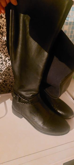 Продам  все кожаные  в отличном состоянии