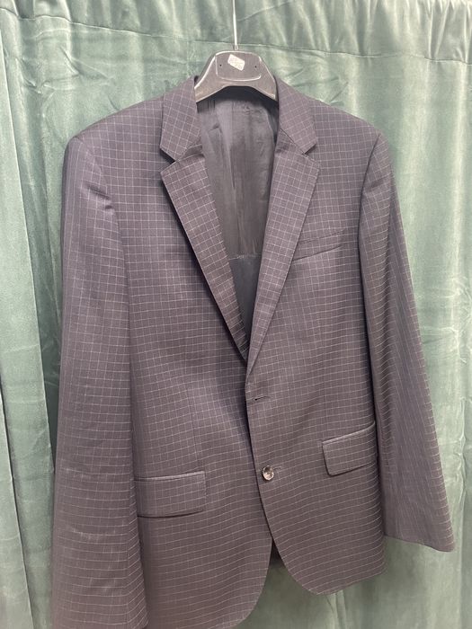 Стилен мъжки костюм Hugo Boss