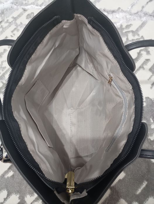 Женская сумка тоут  черный