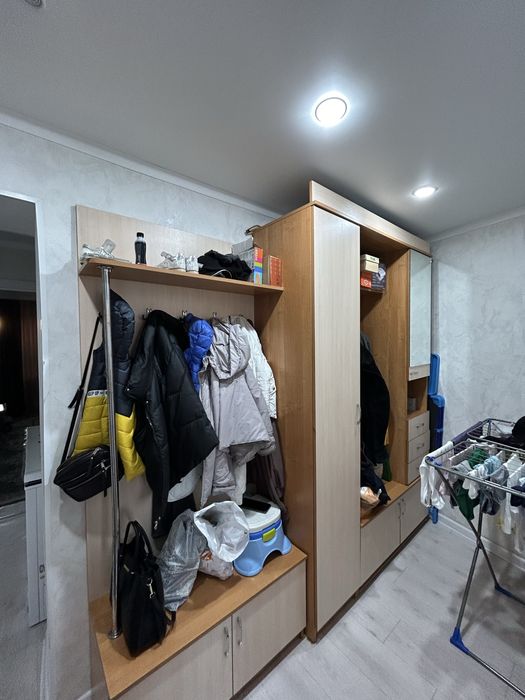 Продам прихожая недорого