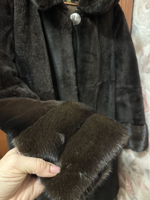 Шуба бобер, вставки норка.