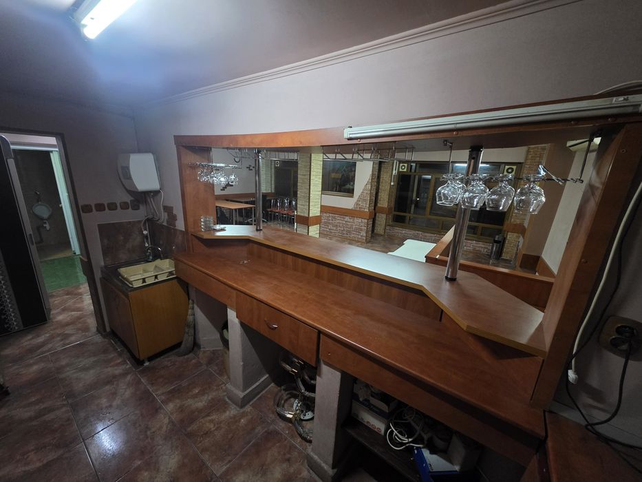 SPATIU DE INCHIRIAT / P1-70m2 + Beci-30m2  / Baie proprie/ UTILAT