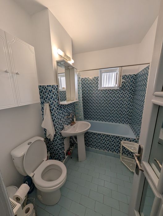 Apartament 3 camere, Obcini, langa universitate, complet utilat