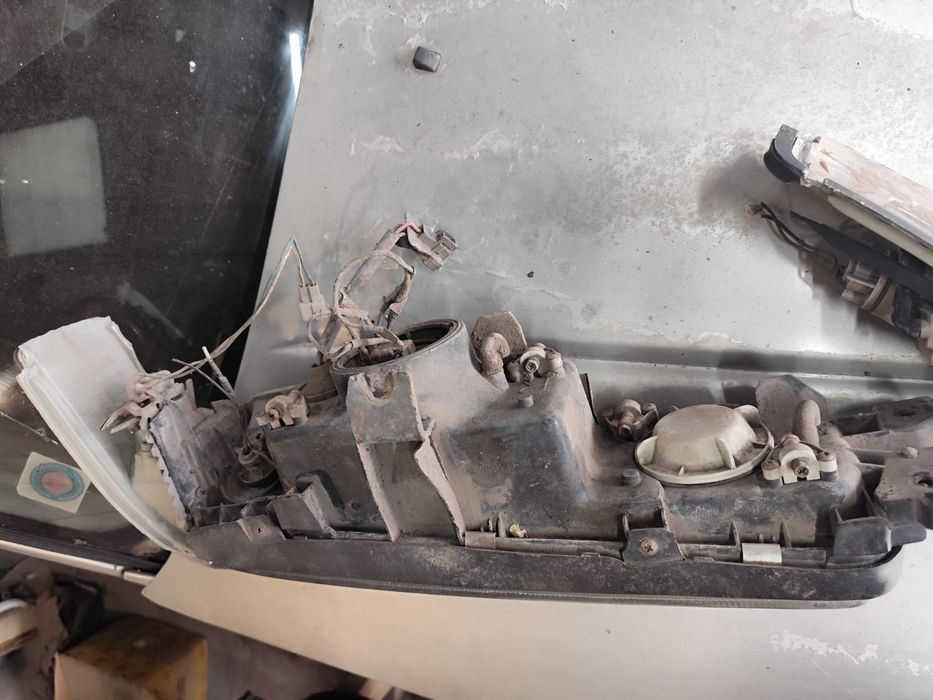 Передний фары Мазда 626