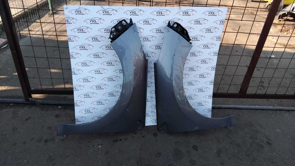 Aripa stanga/dreapta fata Peugeot 308 an 2010