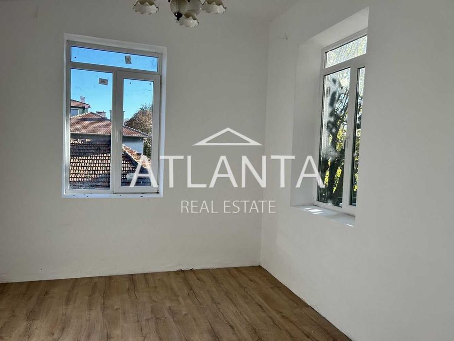 Продава се Офис в Варна, Галата - 230 кв.м за 761 €/кв.м - Снимка #3