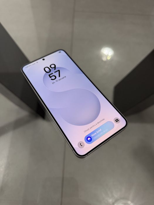 Samsung S25 silver shadow 256GB • ca NOU • neverlocked