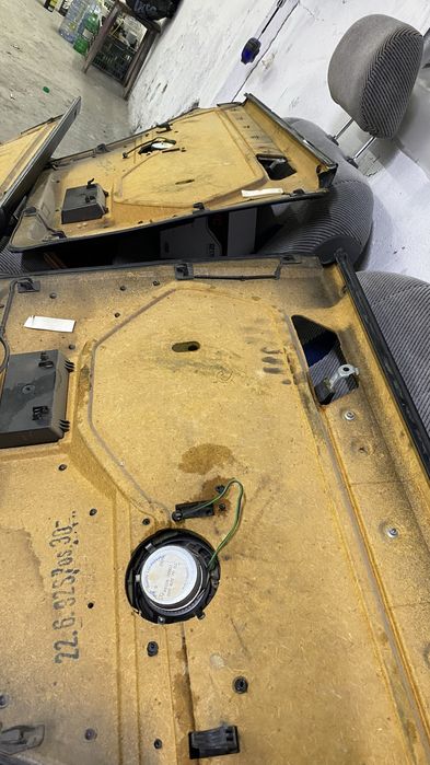 Обшивки мерс 124 универсал