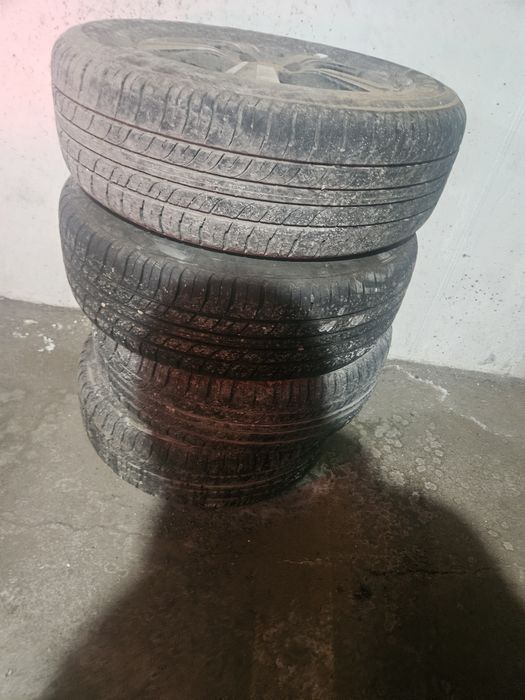 Продам диски с резиной