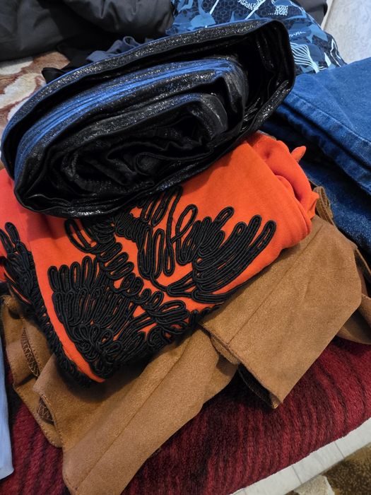 Отдам бесплатно вещи