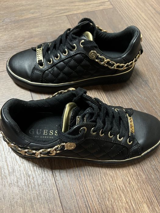 Кецове Guess.