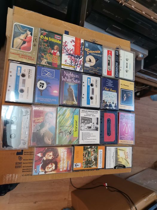 Pachet casete inregistrate