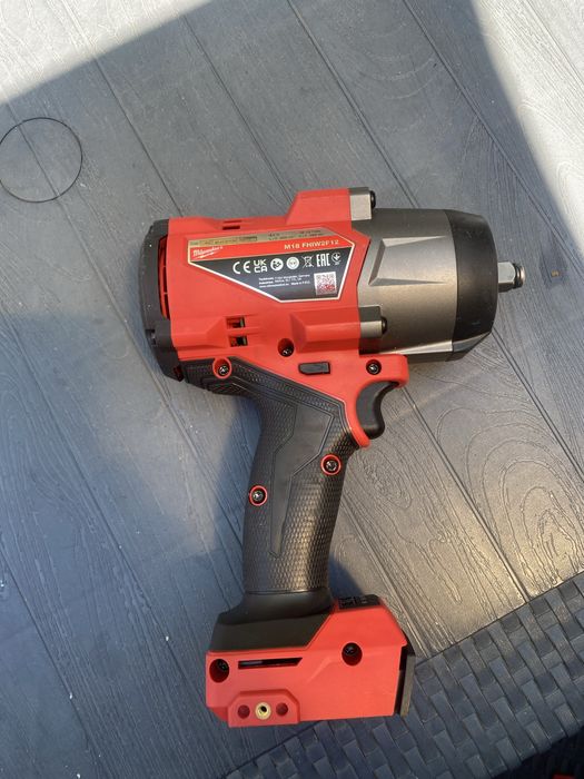 Milwaukee , inpact model nou  FHIW2F12 produs nou