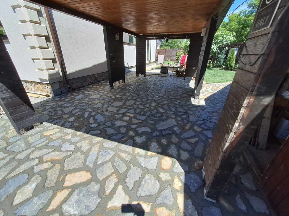 Piatră naturală de munte premium – rezistență pe viață, aspect deosebit