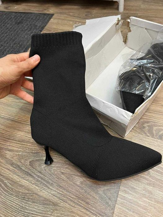 Продается новые ботфорты 37-го размера