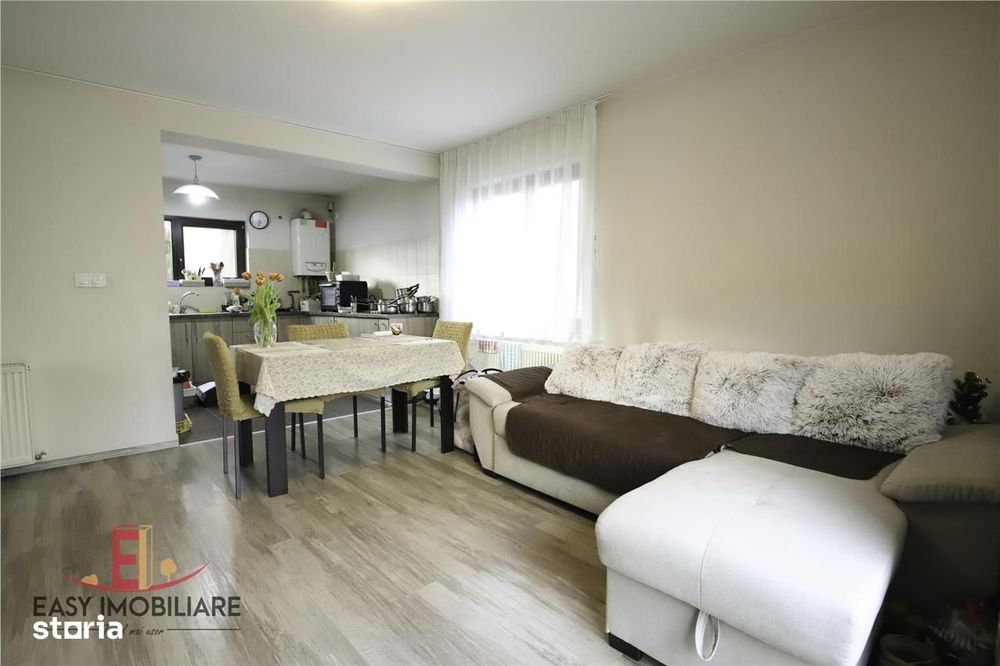 Casa individuala Unirii, 2 dormitoare, 2 bai, 80 mp, zona linistita.