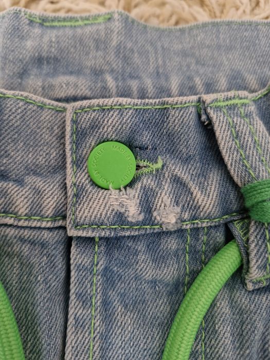Pantaloni scurți Made by Society