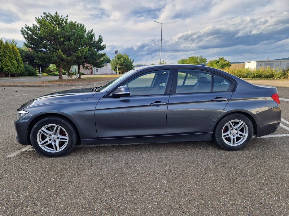 BMW Seria 3 F30 (316d)