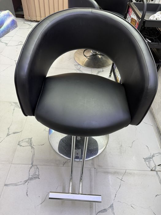 Кресло  помошник шкаф полка стуля стол маникюрный для парихмакер