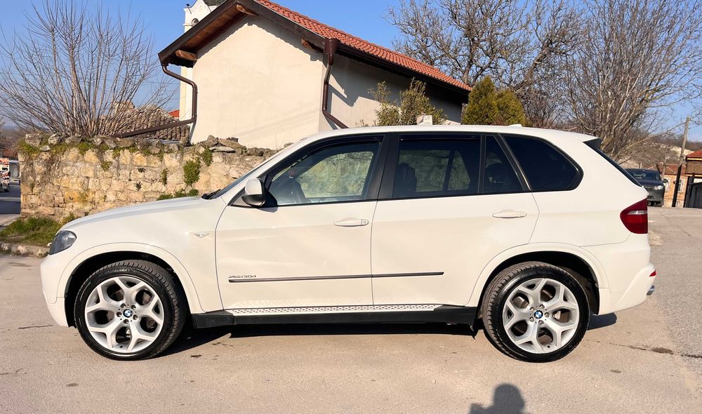 BMW Х5 3.0D X-Drive M pack - 300 Нр  6+1 места