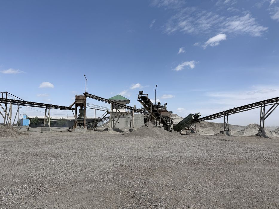 Шофирконда дробилка завод сотилади (шағал завод)