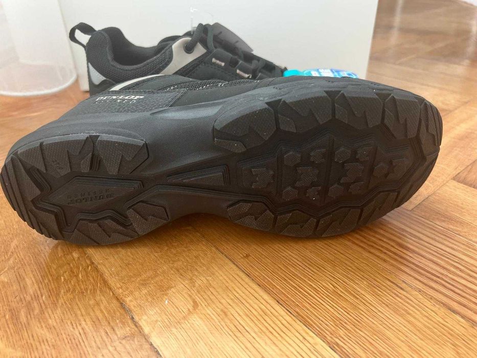 Pantofi sport barbati DUNLOP originali, noi, cu eticheta, marimea 42