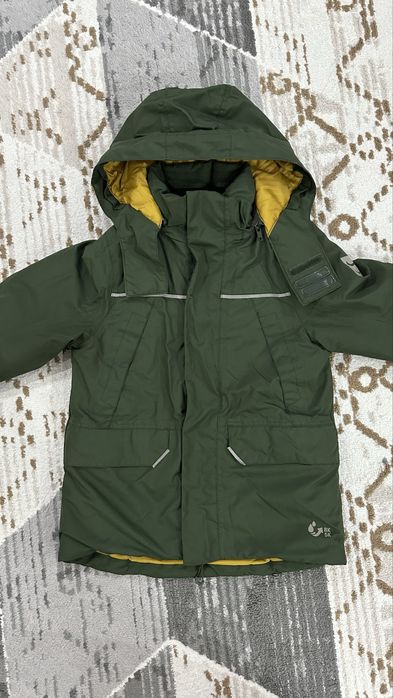 Куртка для мальчика 110 см