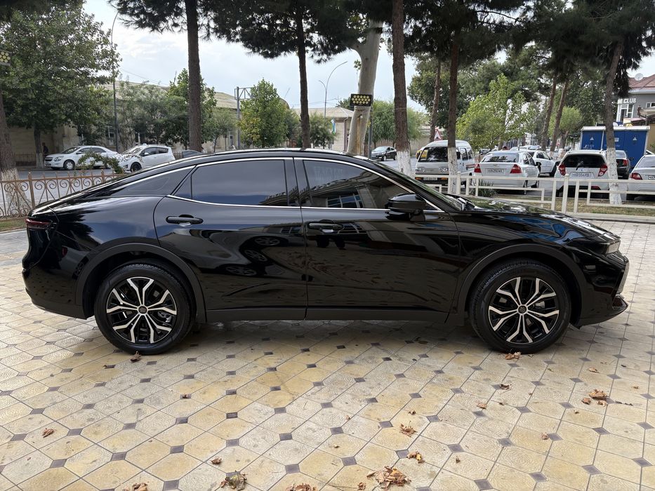 Toyota crown 2024
