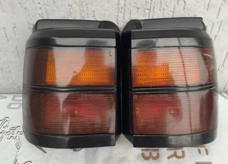 Продам фары разные стопы и магнитолы