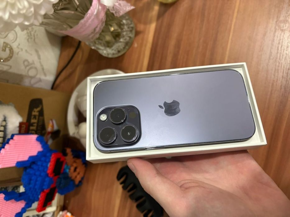 Iphone 14 pro с коробкой