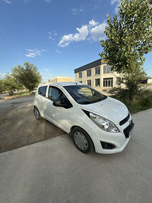 Spark sotiladi egadan