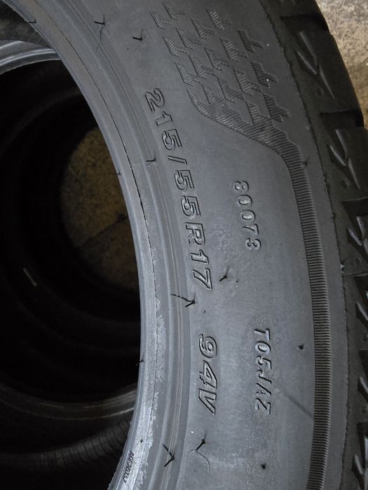 Bridgestone 215/55 R17 94V vară