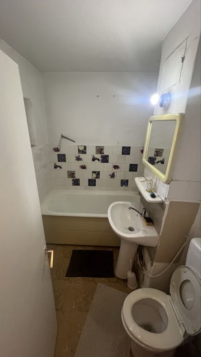 Inchiriez apartament 2 camere