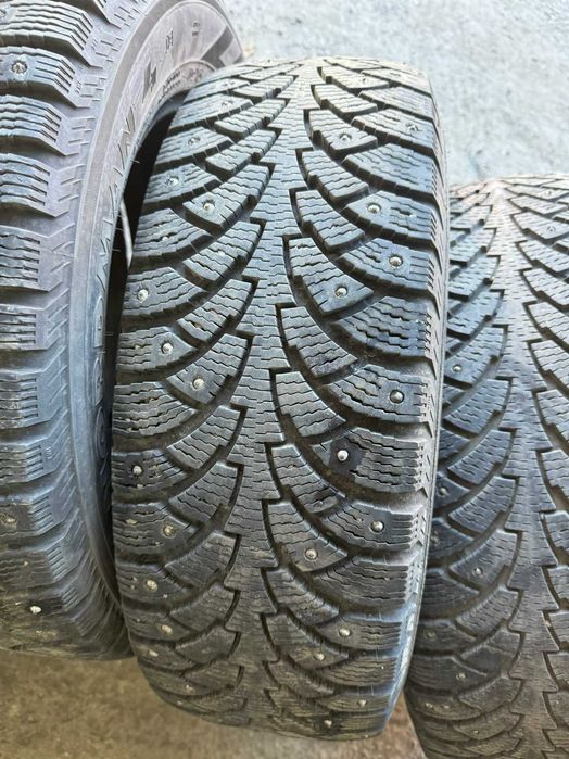Зимние шины 195/65 R15 Nokian