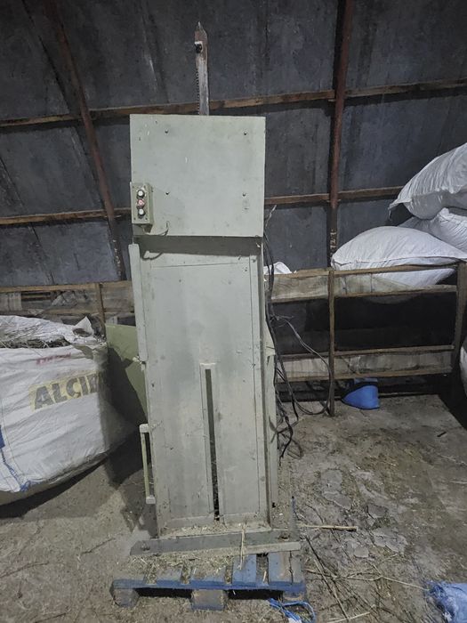 Преса за билки хартия