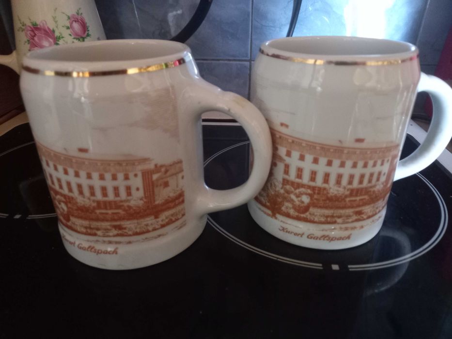 Порцеланови халби за бира