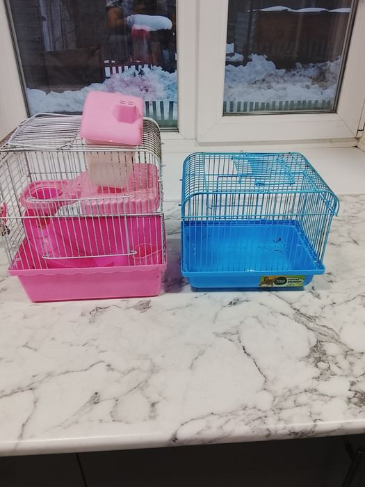 Продам клетки 4 штуки