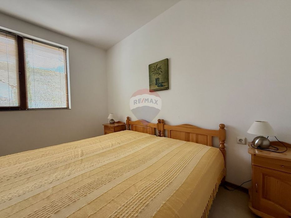 Южен апартамент с две спални и нескриваема морска гледка за продажба,