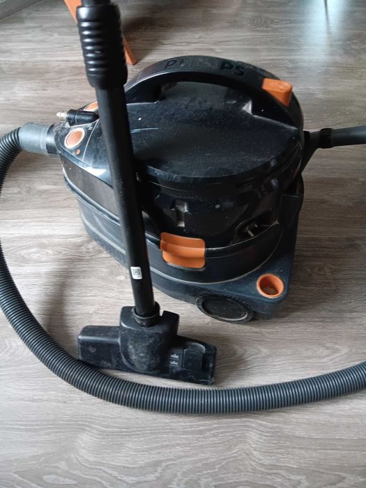 Прахосмукачка филипс