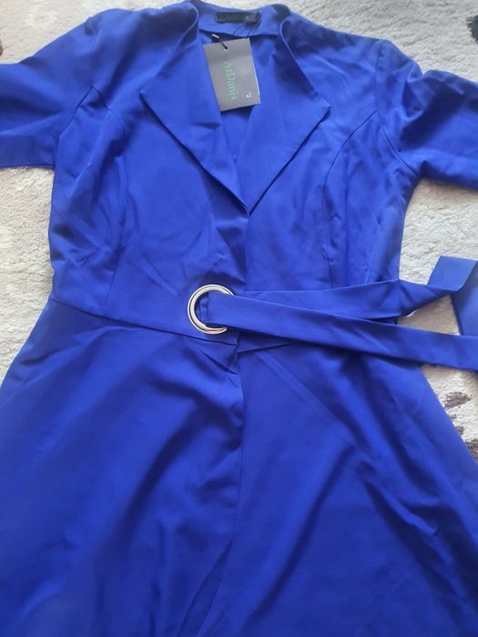 Продам платье новое