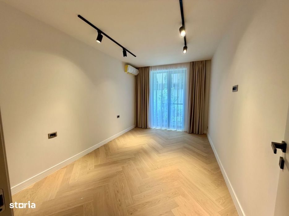 Apartament exclusivist cu 4  camere și grădină / 2 locuri de parcare