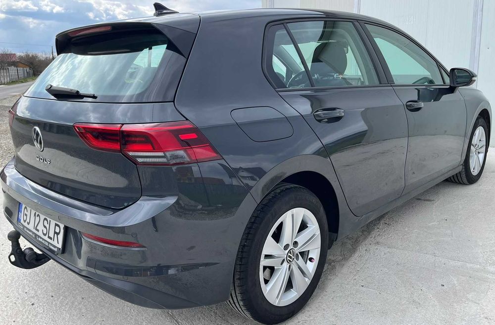 VW Golf 8 2021, 2.0 TDI - 16.199 euro - pret redus de la 16.499 euro