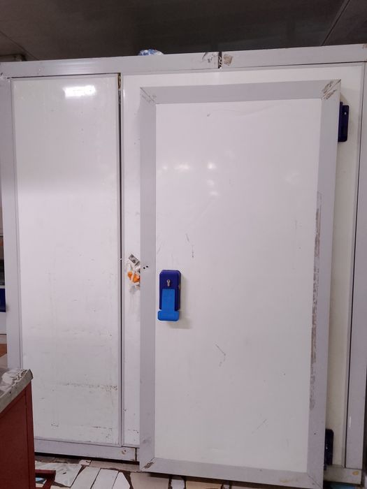 Продам холодильную камеру