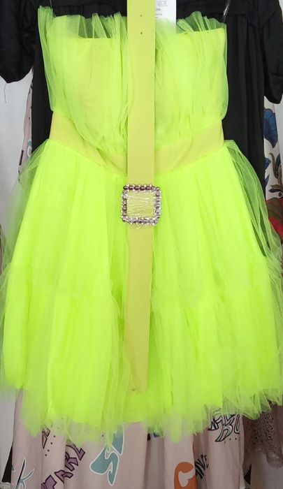 Рокля с тюл неоново зелена