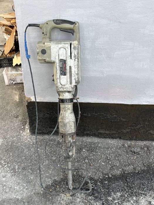 Отбойный молоток мощность 1700 ватт