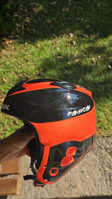 Ски каска Rossignol