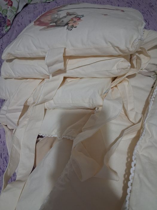 Продам бортики на кроватку