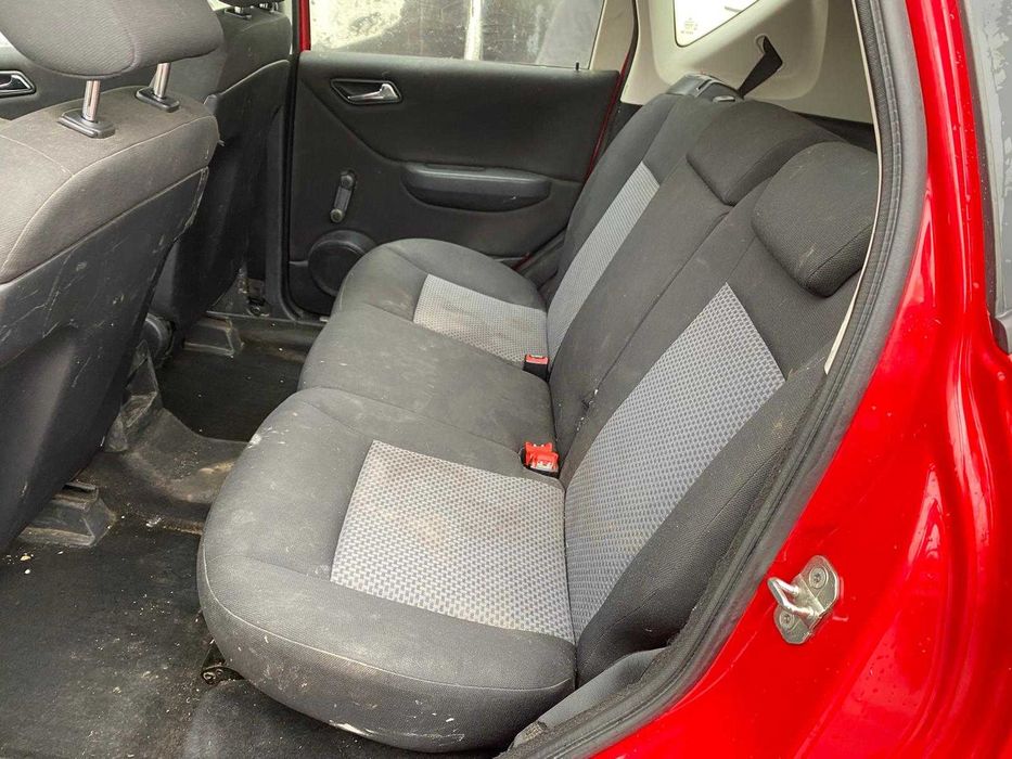 Dezmembrez Mercedes A 150i W169/usa/haioin/interior/volan/jante/oglinda/geam/capota/bara/faruri/stopuri/grila