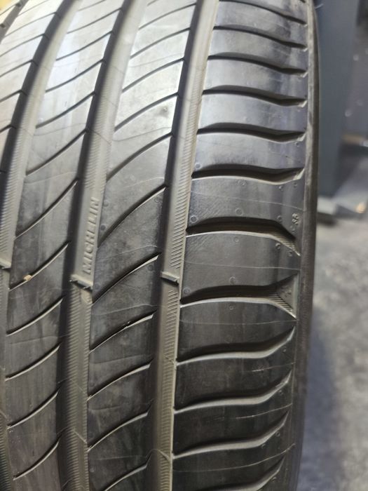 225-55-R17 Michelin primacy 4